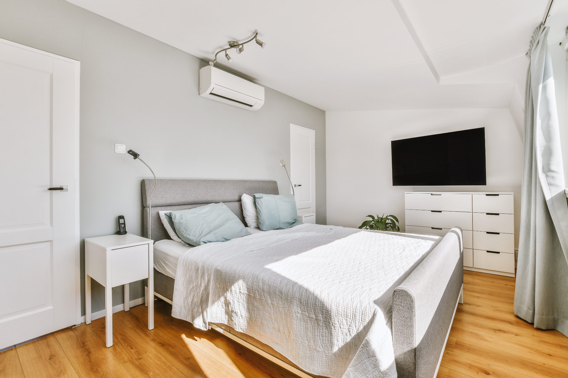 Air conditioning in a bedrooms